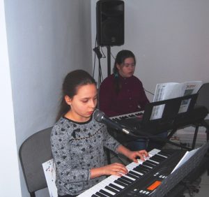 OLYMPUS DIGITAL CAMERA